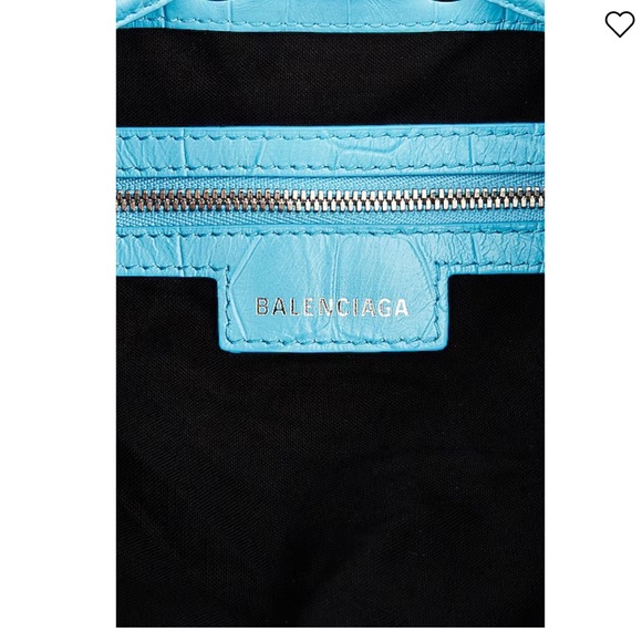 Balenciaga XS Le Cagole Bucket Bag - Picture 7 of 16